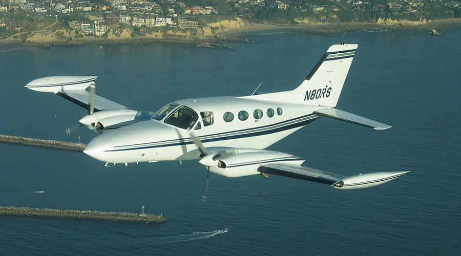 Cessna-421-aps